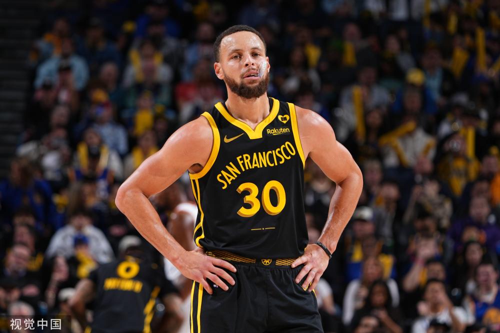 揭示了一个 揭示了一个