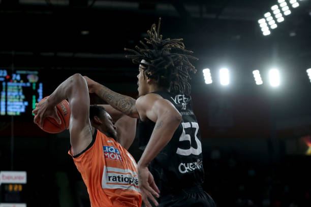 平局收场 平局收场