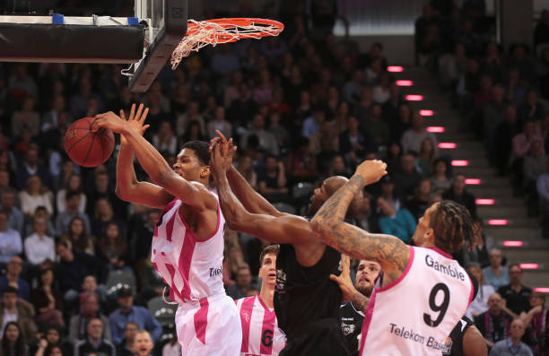 崭露头角 崭露头角