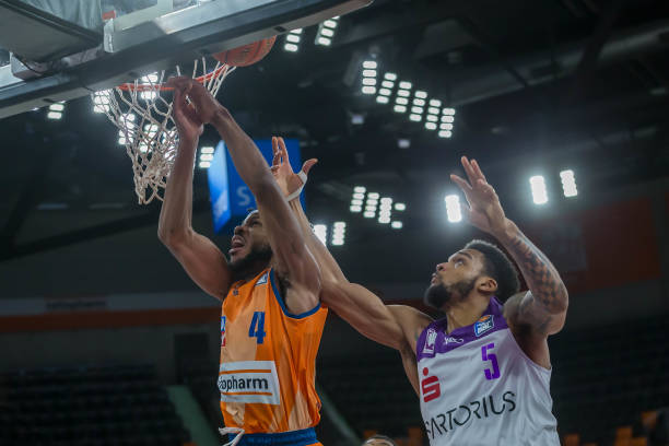 是否能吸引 是否能吸引