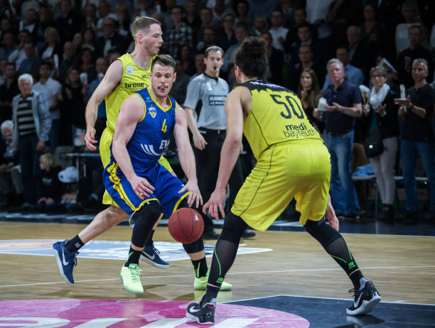 山东队通过 山东队通过